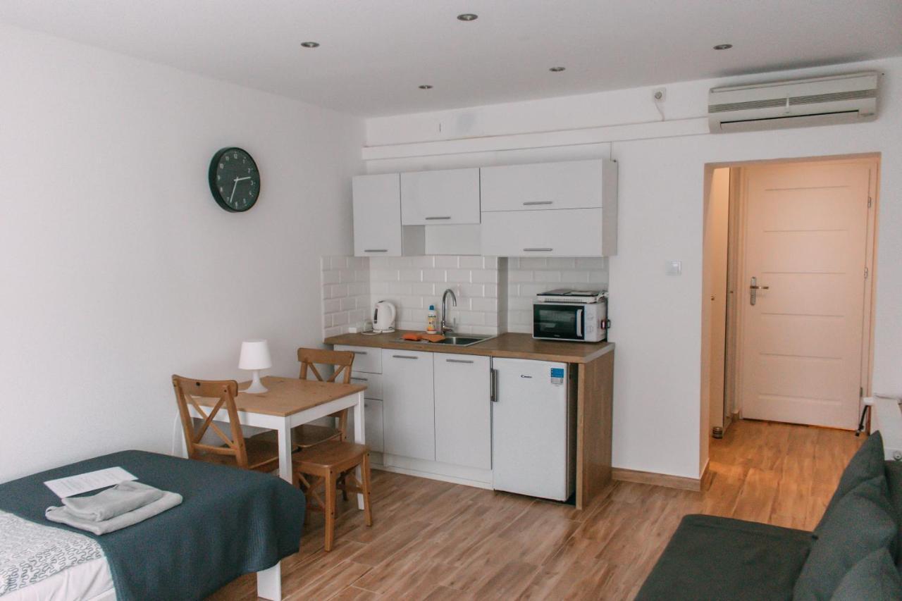 Pokoje Goscinne Przy Ogrodzie Staromiejskim Wroclaw Ngoại thất bức ảnh