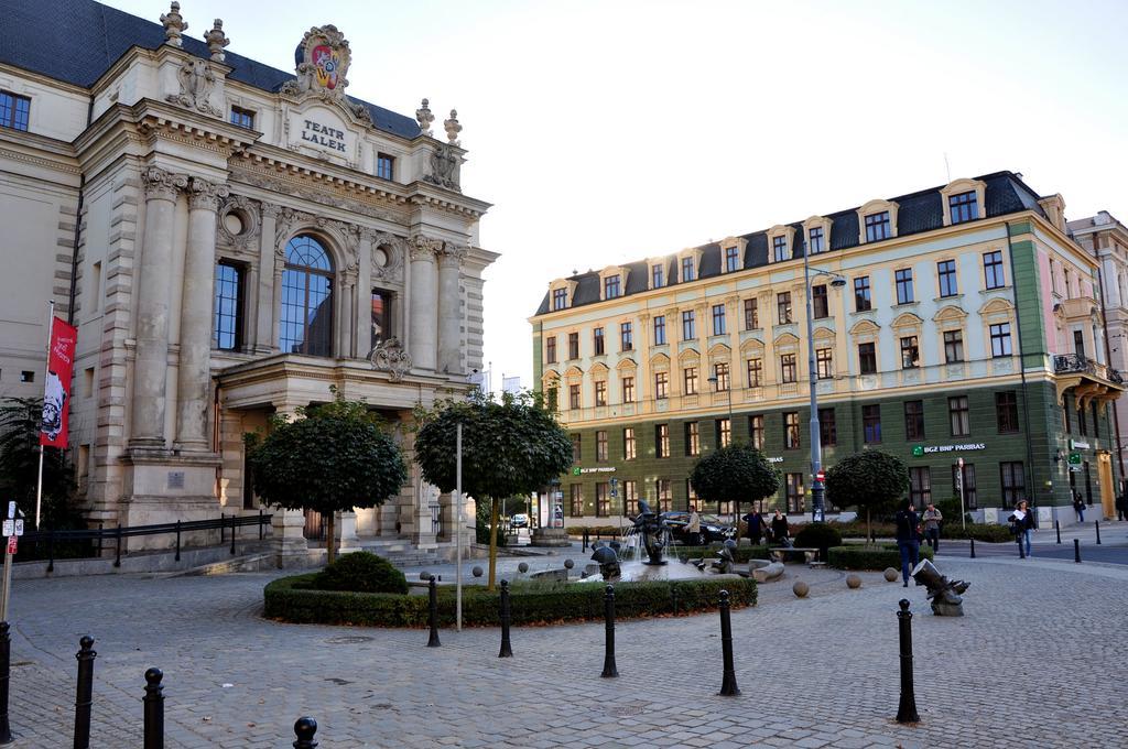 Pokoje Goscinne Przy Ogrodzie Staromiejskim Wroclaw Ngoại thất bức ảnh