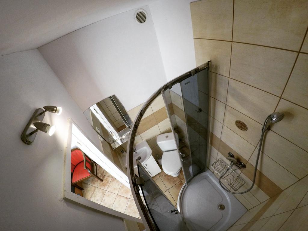 Pokoje Goscinne Przy Ogrodzie Staromiejskim Wroclaw Ngoại thất bức ảnh