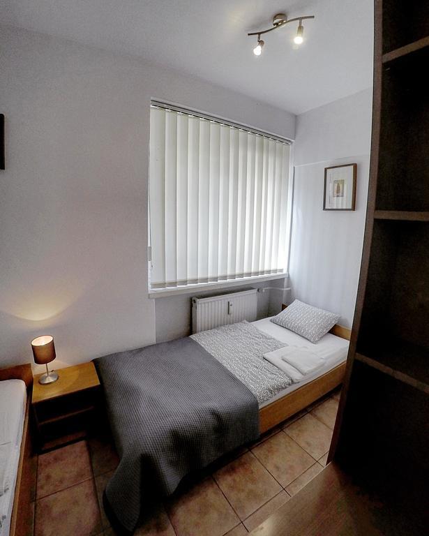Pokoje Goscinne Przy Ogrodzie Staromiejskim Wroclaw Ngoại thất bức ảnh